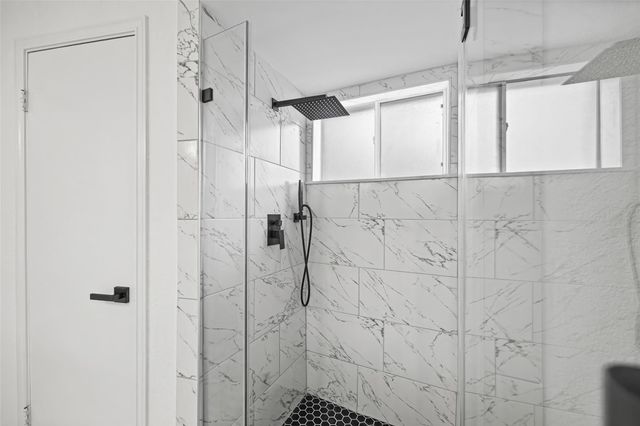 10523 Sageburrow Drive, Houston, TX 77089