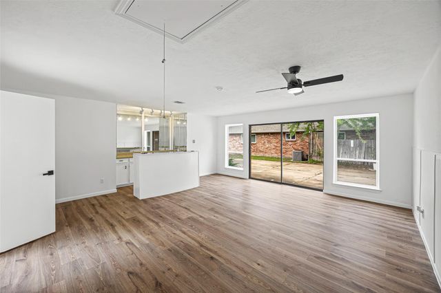 10523 Sageburrow Drive, Houston, TX 77089