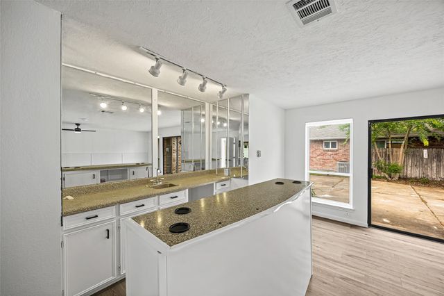 10523 Sageburrow Drive, Houston, TX 77089