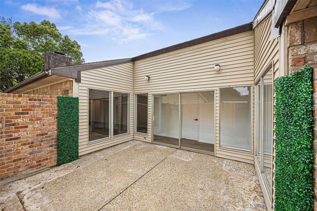 10523 Sageburrow Drive, Houston, TX 77089