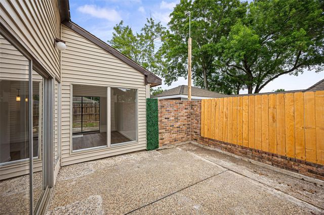 10523 Sageburrow Drive, Houston, TX 77089