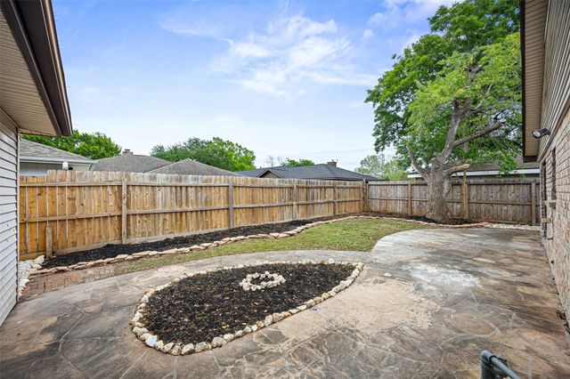 10523 Sageburrow Drive, Houston, TX 77089