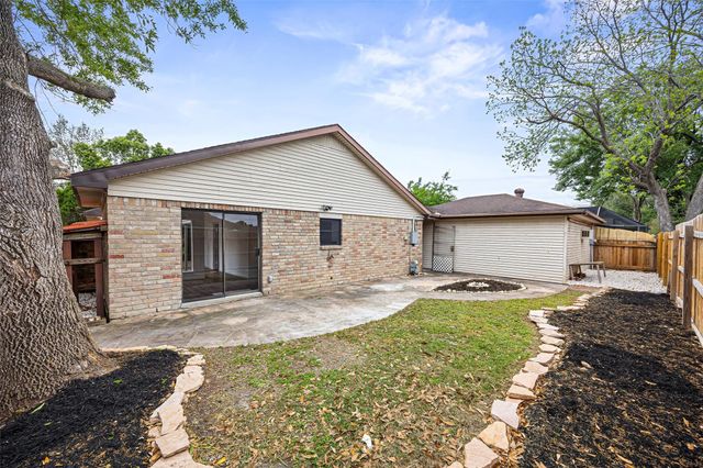 10523 Sageburrow Drive, Houston, TX 77089