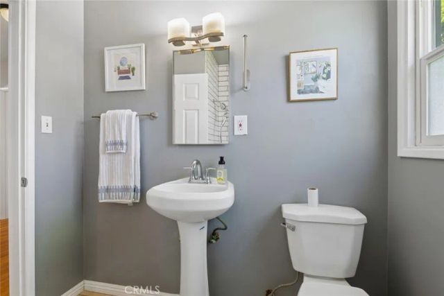 1843 Kenneth Way, Pasadena, CA 91103