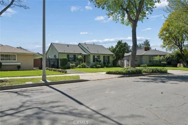 1843 Kenneth Way, Pasadena, CA 91103