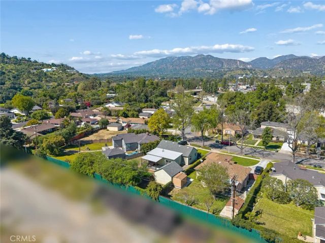 1843 Kenneth Way, Pasadena, CA 91103