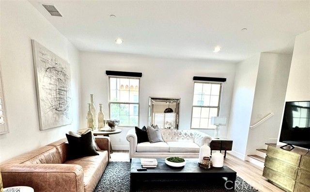 89 Kestrel, Irvine, CA 92618