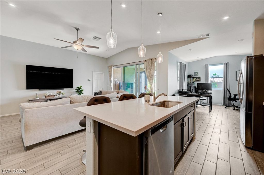 27 Red Sandstone Avenue, North Las Vegas, NV 89031 — exterior