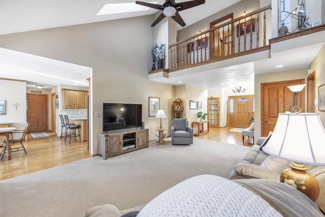 764 BROOKWOOD DRIVE, Seymour, WI 54165