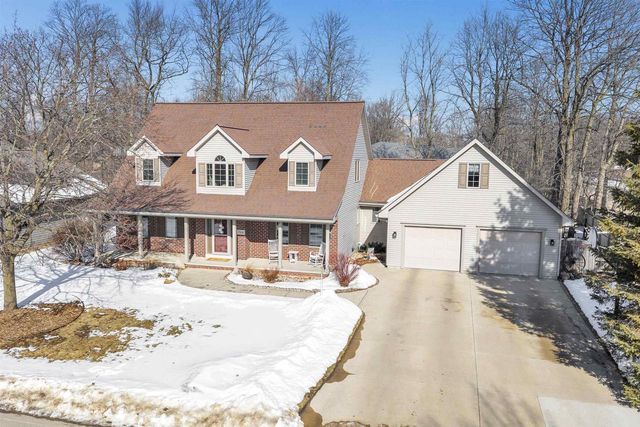 764 BROOKWOOD DRIVE, Seymour, WI 54165