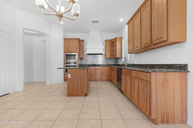 14376 W DESERT HILLS Drive, Surprise, AZ 85379