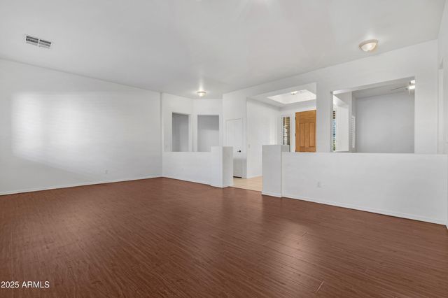 14376 W DESERT HILLS Drive, Surprise, AZ 85379