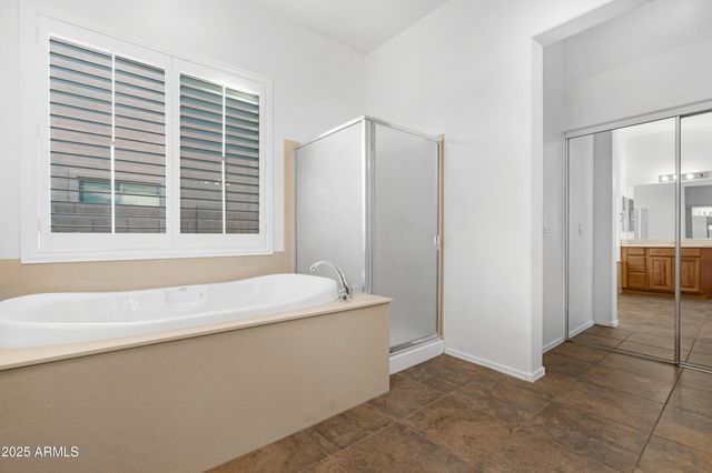 14376 W DESERT HILLS Drive, Surprise, AZ 85379