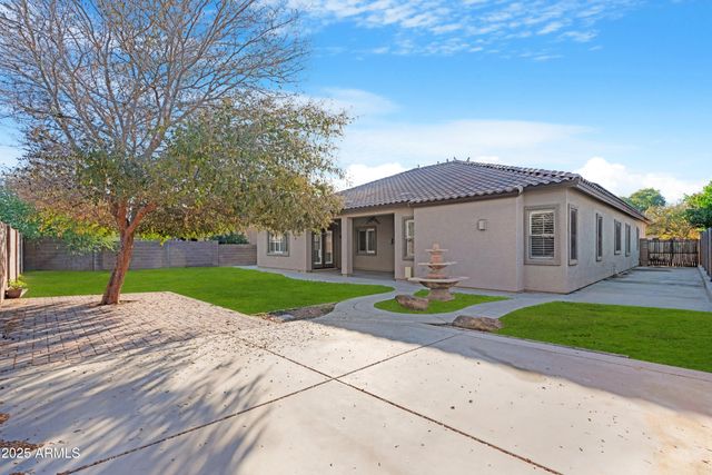 14376 W DESERT HILLS Drive, Surprise, AZ 85379