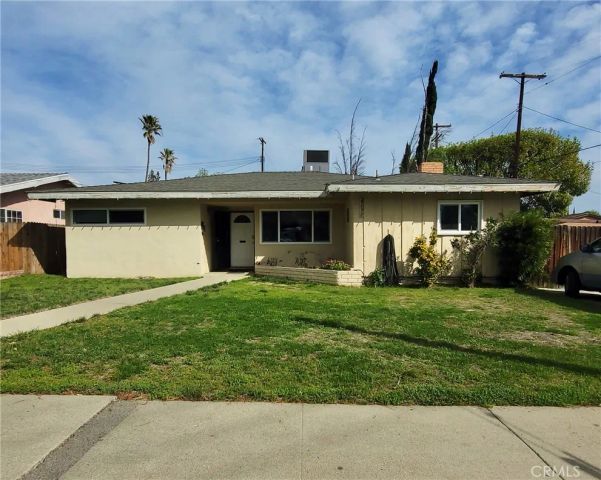 8600 Mason Avenue, Winnetka, CA 91306
