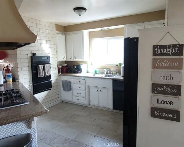 8600 Mason Avenue, Winnetka, CA 91306