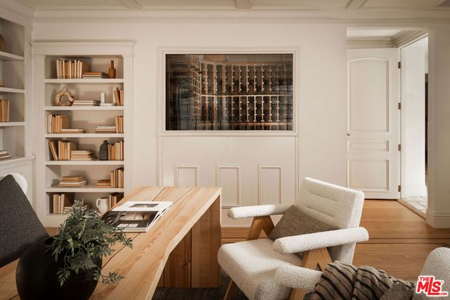 10950 Bellagio Road, Los Angeles, CA 90077