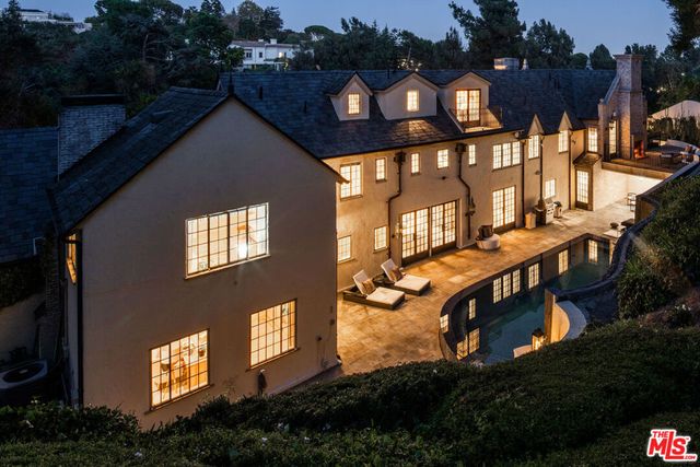 10950 Bellagio Road, Los Angeles, CA 90077