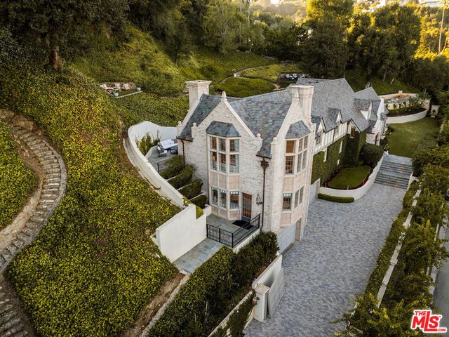 10950 Bellagio Road, Los Angeles, CA 90077