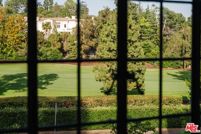 10950 Bellagio Road, Los Angeles, CA 90077