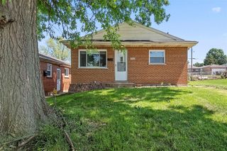 3735 Koeln Avenue, St Louis, MO 63116