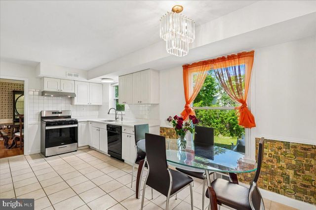11119 LAMPLIGHTER LN, Potomac, MD 20854