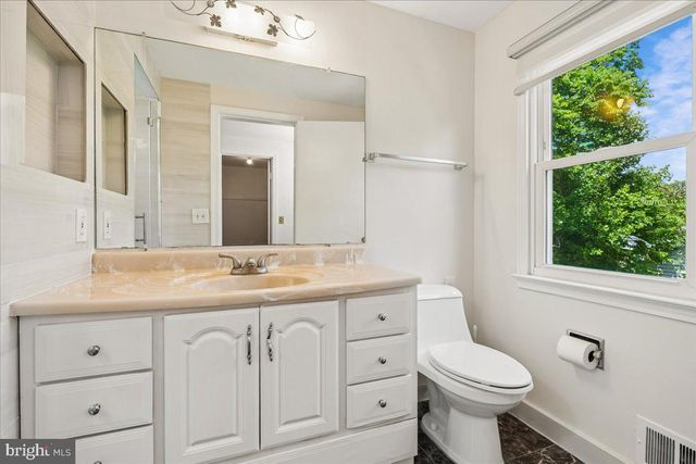 11119 LAMPLIGHTER LN, Potomac, MD 20854