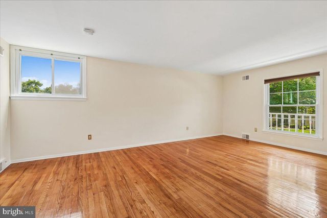 11119 LAMPLIGHTER LN, Potomac, MD 20854