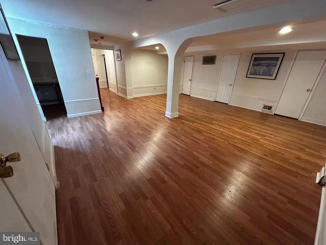 11119 LAMPLIGHTER LN, Potomac, MD 20854