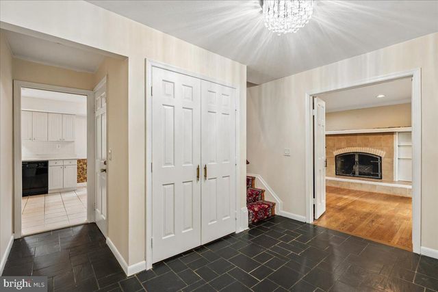 11119 LAMPLIGHTER LN, Potomac, MD 20854
