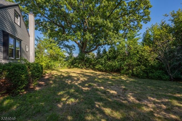 43 Graydon Ter, Clifton City, NJ 07013