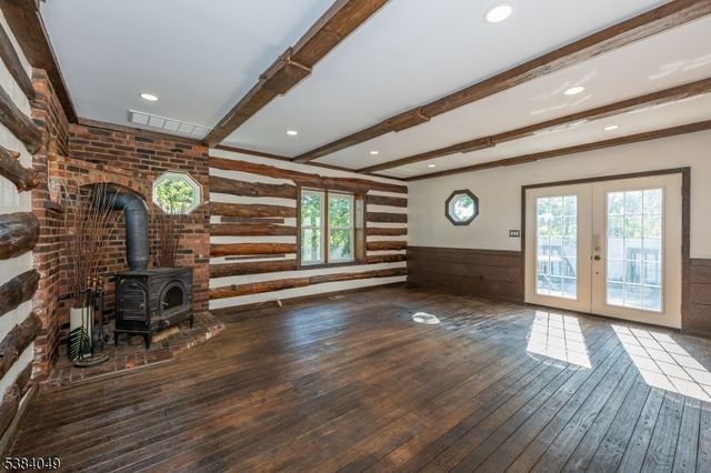 43 Graydon Ter, Clifton City, NJ 07013