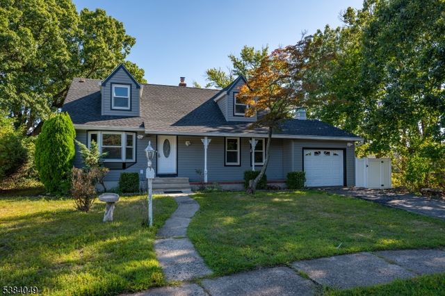 43 Graydon Ter, Clifton City, NJ 07013