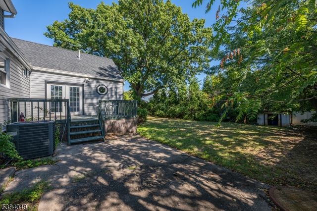 43 Graydon Ter, Clifton City, NJ 07013