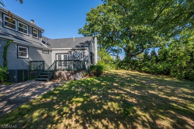 43 Graydon Ter, Clifton City, NJ 07013