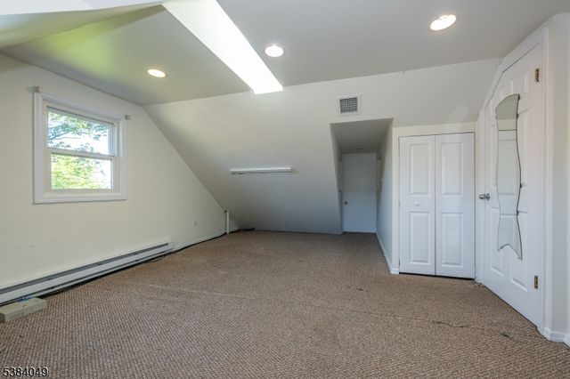 43 Graydon Ter, Clifton City, NJ 07013