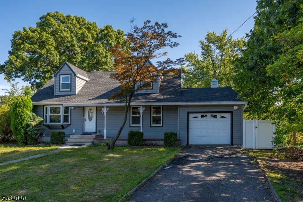 43 Graydon Ter, Clifton City, NJ 07013