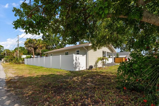 401 DEMPSEY ROAD, Palm Harbor, FL 34683
