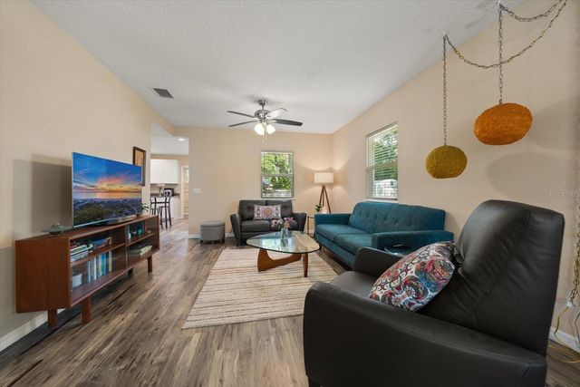 401 DEMPSEY ROAD, Palm Harbor, FL 34683