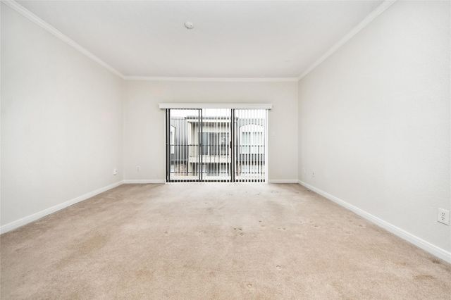 2400 N Braeswood Boulevard 324, Houston, TX 77030