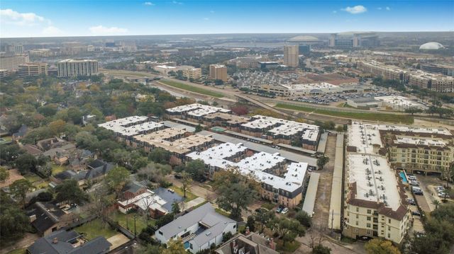 2400 N Braeswood Boulevard 324, Houston, TX 77030