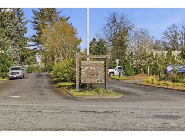 16420 CHESSINGTON Ct, Gladstone, OR 97027