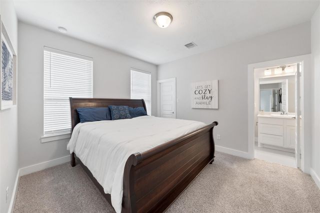 1102 Mcmurtry Ridge Drive, Katy, TX 77494