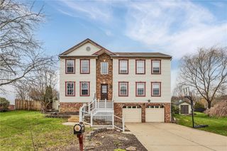537 Jackson Dr, Washington Twp, PA 15613
