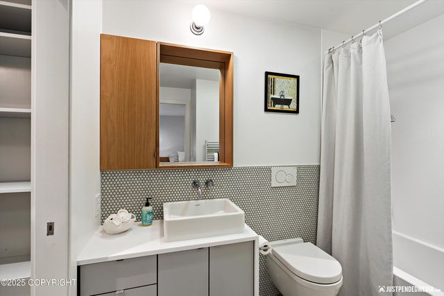 1015 Beech Lane, #5, Anchorage, AK 99501