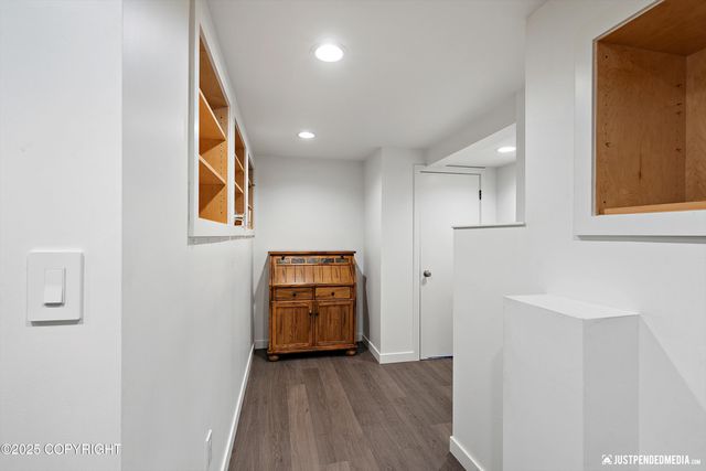 1015 Beech Lane, #5, Anchorage, AK 99501