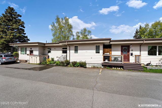 1015 Beech Lane, #5, Anchorage, AK 99501