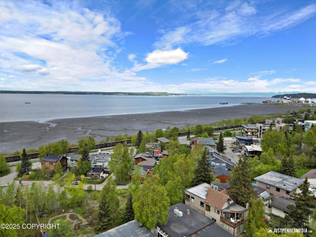 1015 Beech Lane, #5, Anchorage, AK 99501