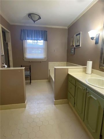 3806 Claridge N Road, Mobile, AL 36608