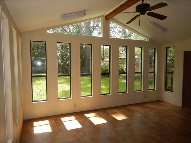 2049 River Road, Shreveport, LA 71105